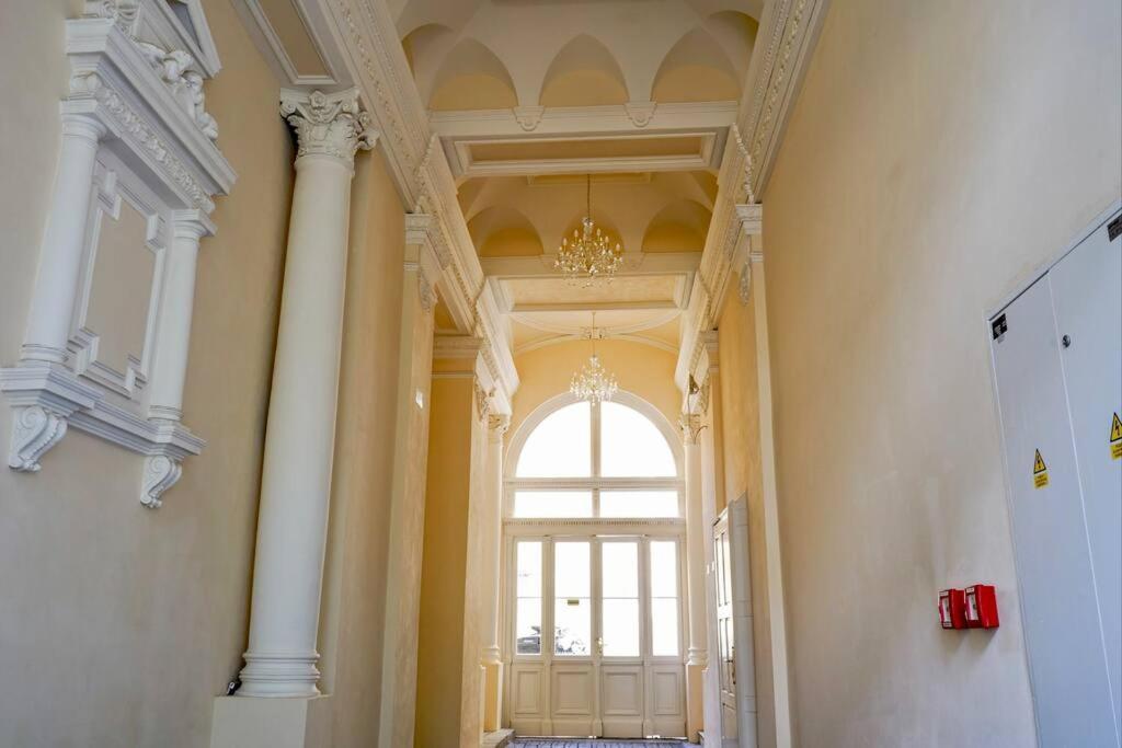 Centrally Located Gem In Apartmán